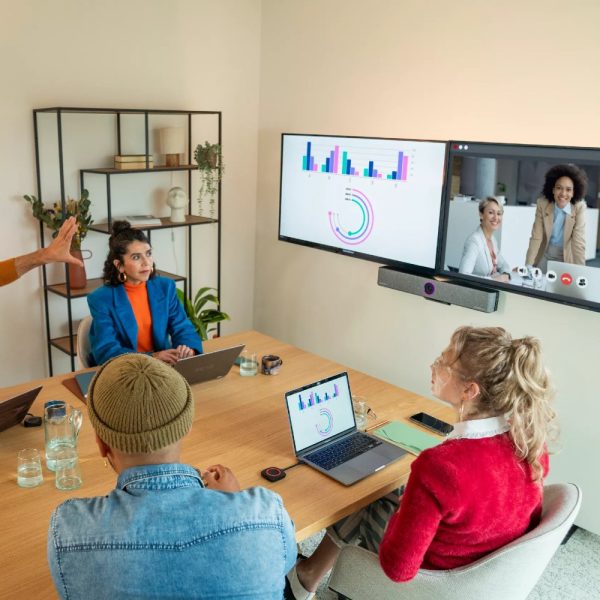 Barco Clickshare Bar Pro Wireless Conferencing System, 2 Buttons, Medium Rooms（R9861633USB2）【Bytebox】 - Image 7